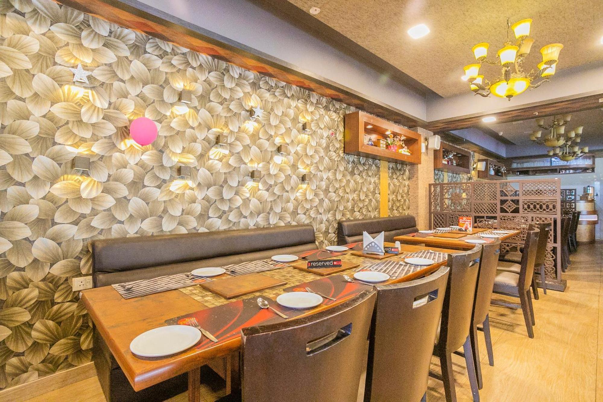 Super Collection O Indian Suites Near Sitara Restaurant Bangalore Exterior photo